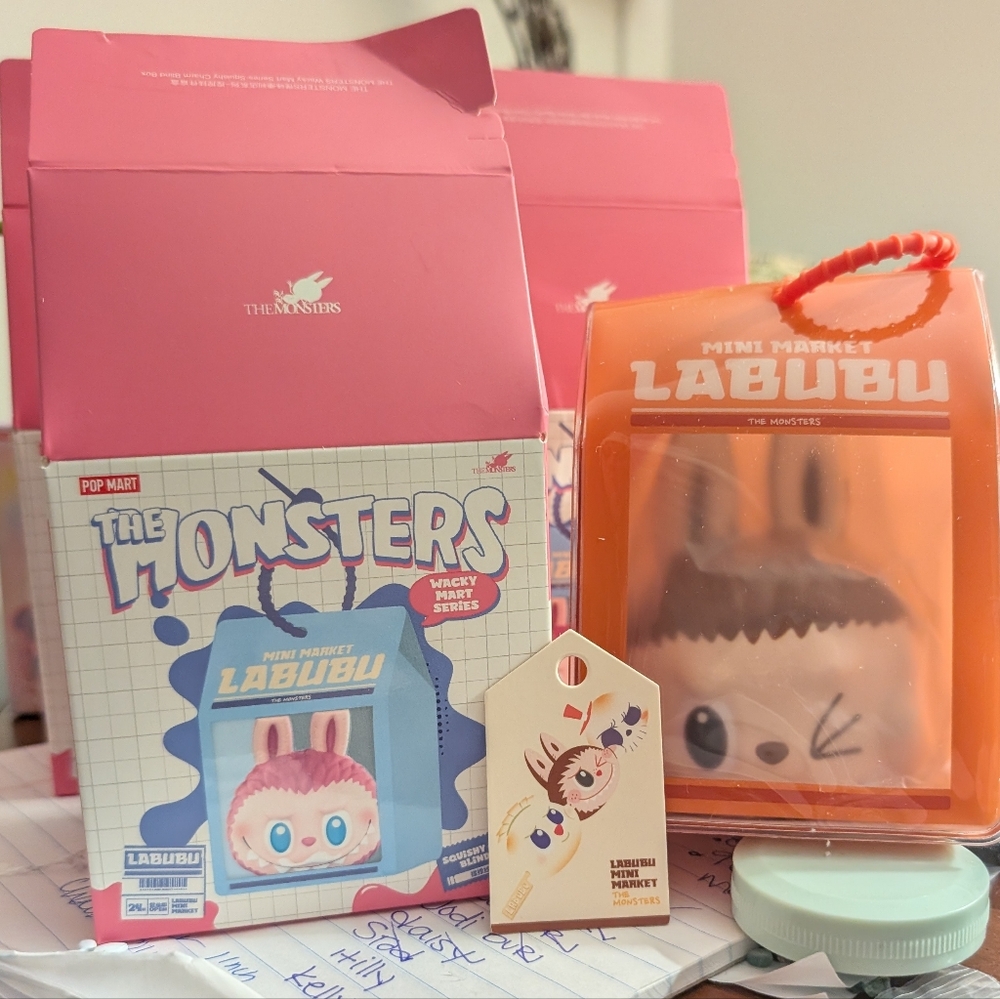 LABUBU WACKY MART SQUISHY CHARM BLIND BOX ✨YAKITORI✨